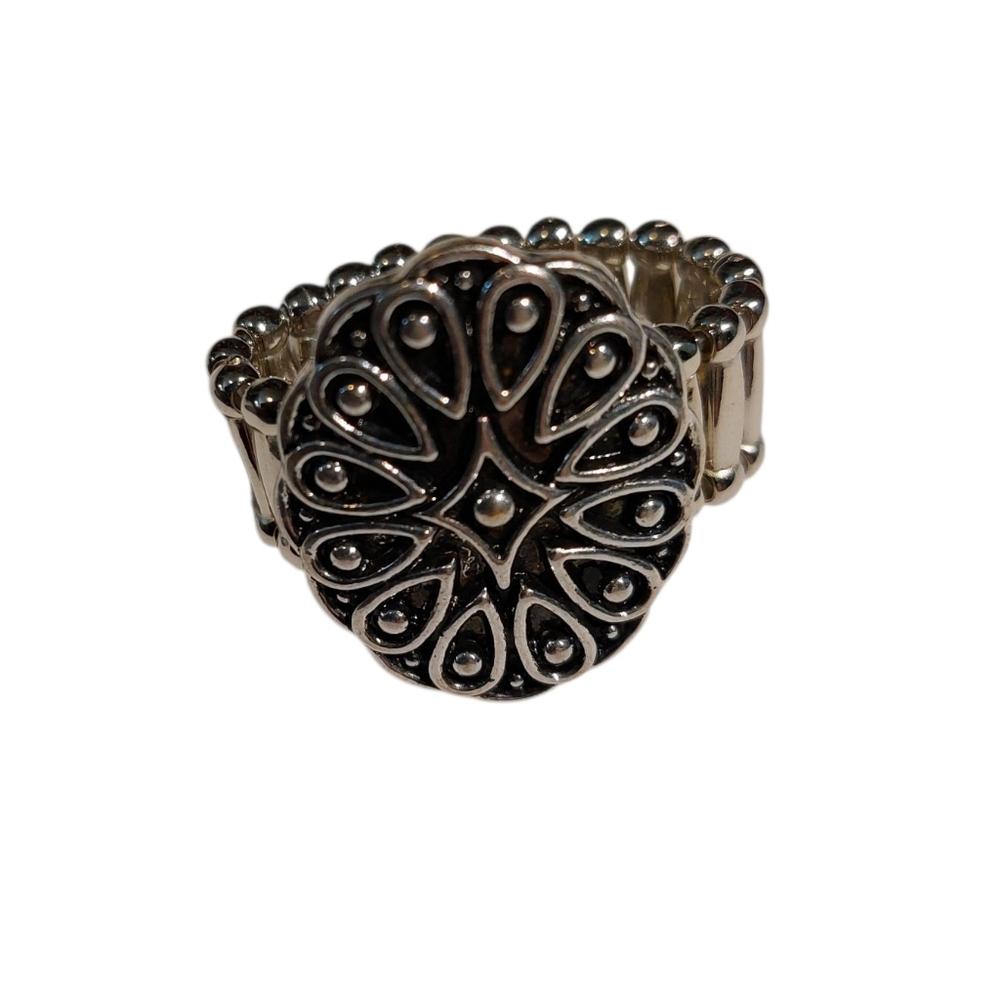 Paparazzi Silver Ornate Medallion Statement Ring Modern Mandala NEW